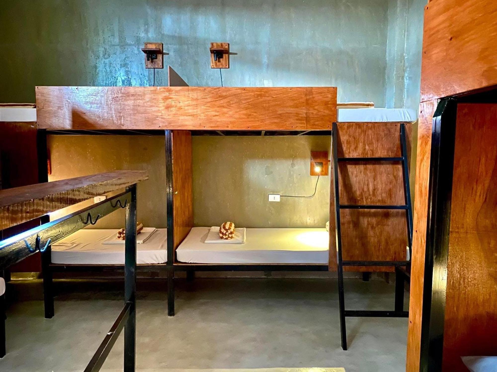 Laguno Hostel And Guest House Moalboal Extérieur photo